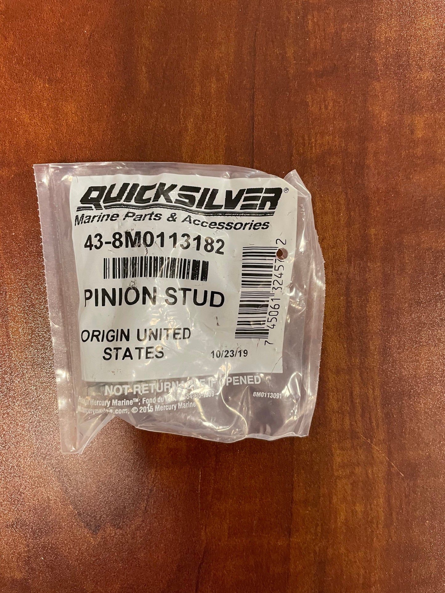 QUICKSILVER PINION STUD 8M0113182